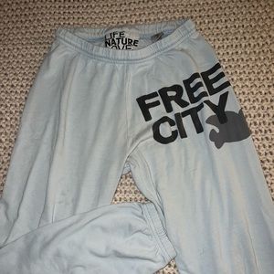 Free city sweatpants